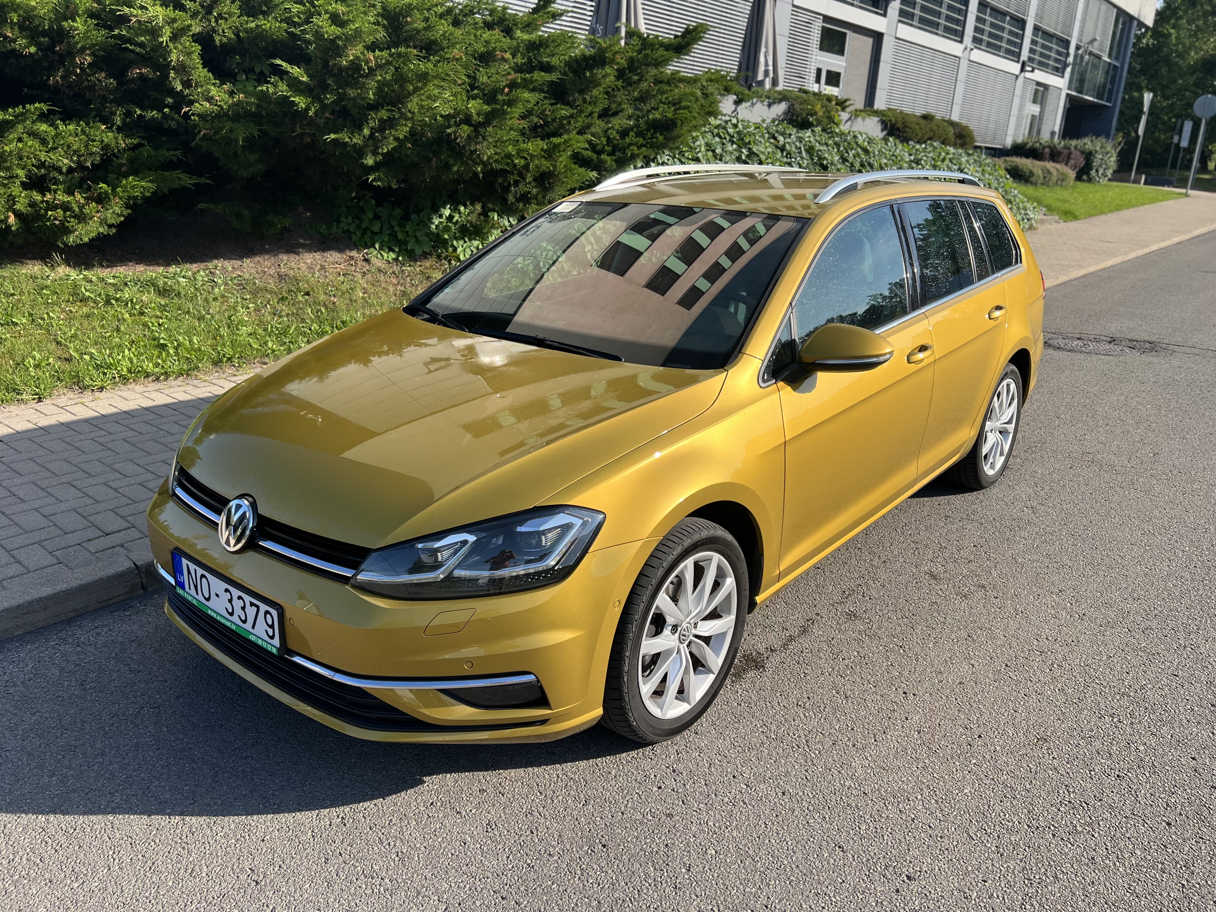 Vw Golf Highline 2.0Tdi Automatic Variant