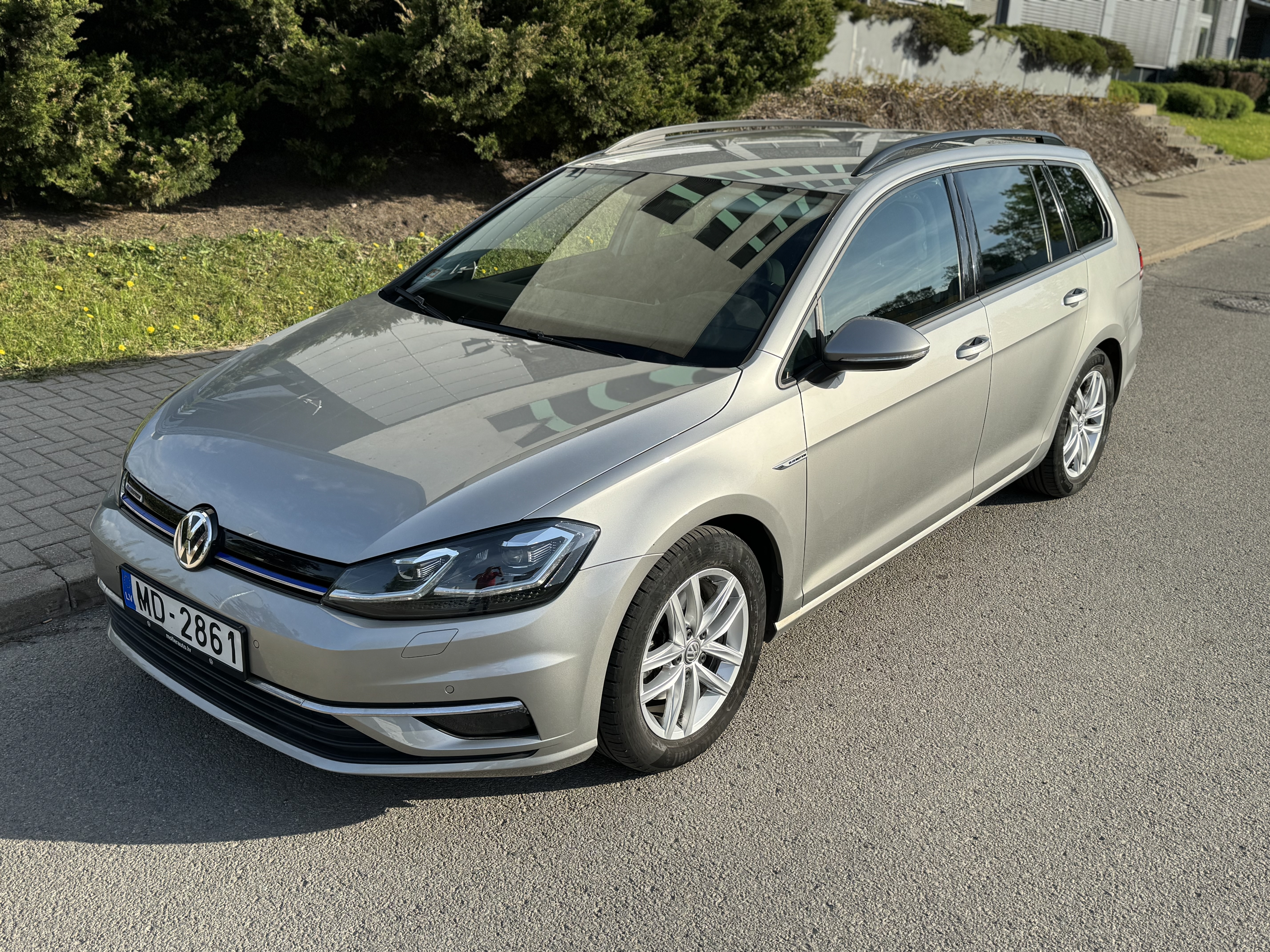 Vw Golf 1.5Tsi 130zs Variant Automatic